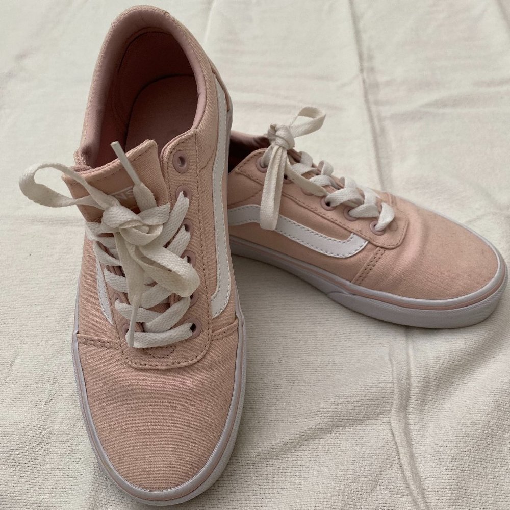 Old School Pink Lace Up Vans